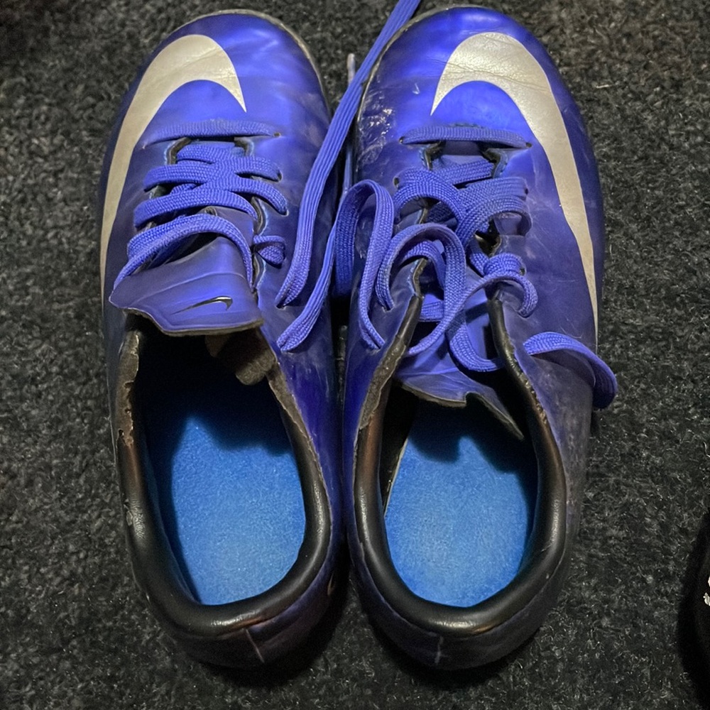 Boys Nike cleats